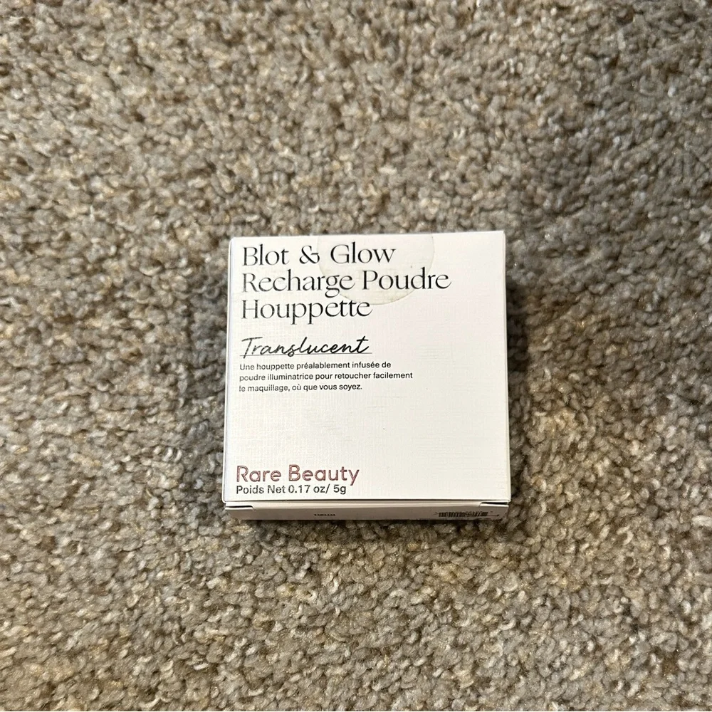 Rare Beauty Blot & Glow Powder Puff Refill - Translucent - Picture 2 of 3